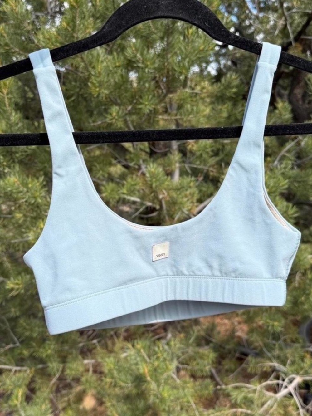Vuori sports bra